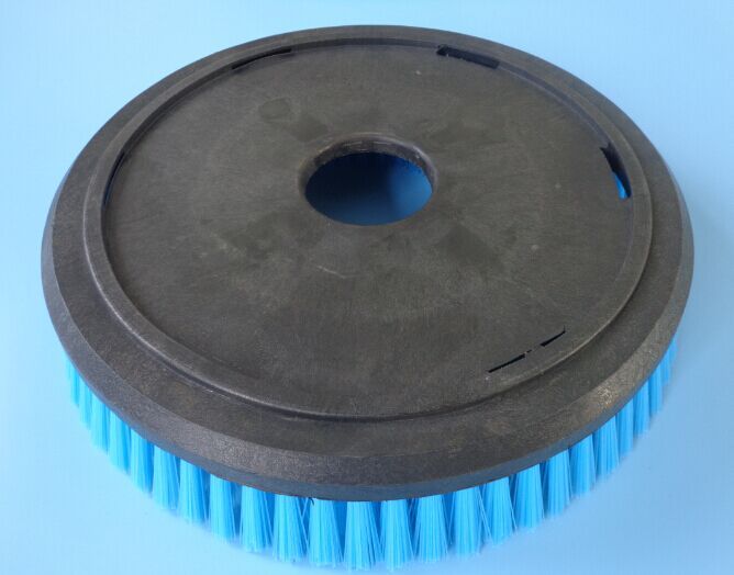 scrubber grit brush